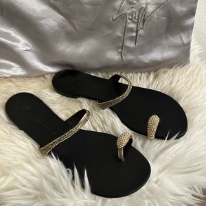 Giuseppe Zanotti Crystal Toe Ring Sandals